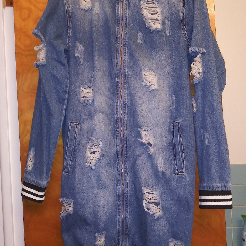 Denim jacket - Picture 4 of 10